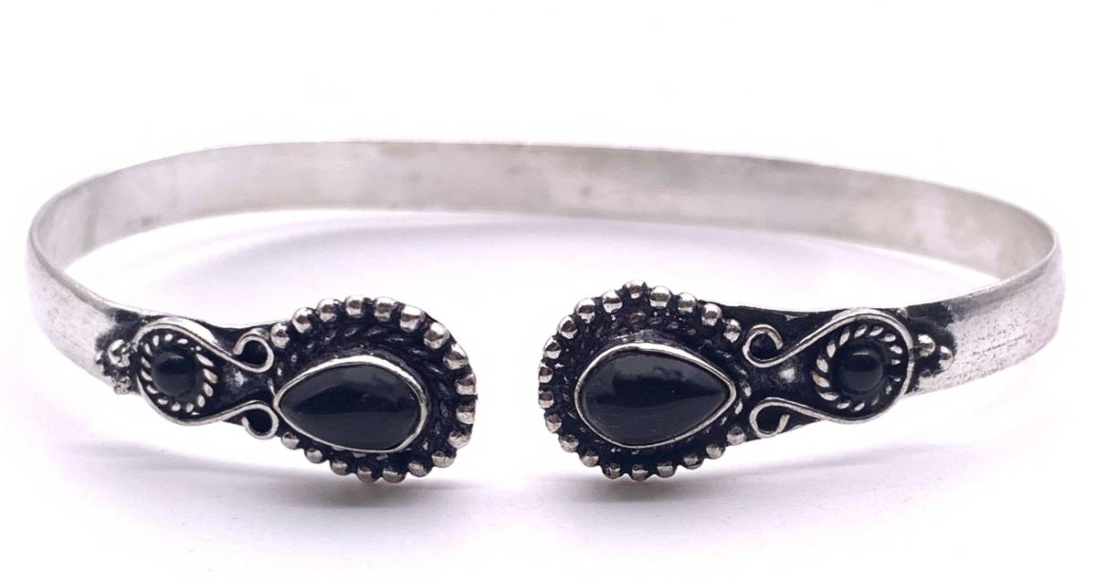  natural stone onyx ( black ..) bangle -A1