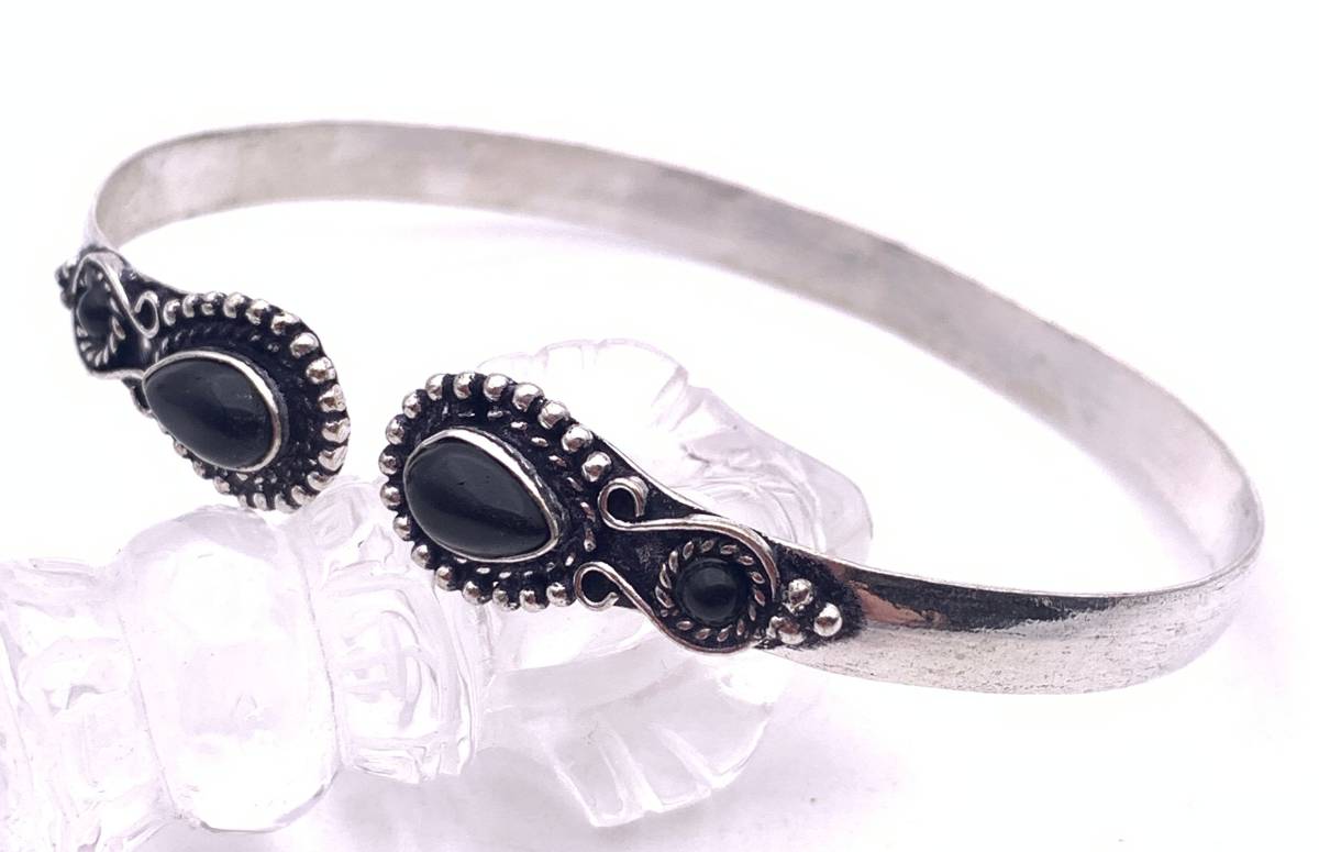  natural stone onyx ( black ..) bangle -A1