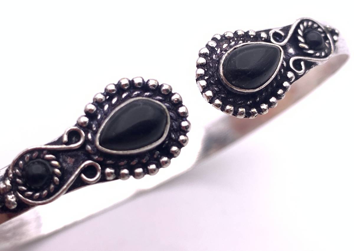  natural stone onyx ( black ..) bangle -A1