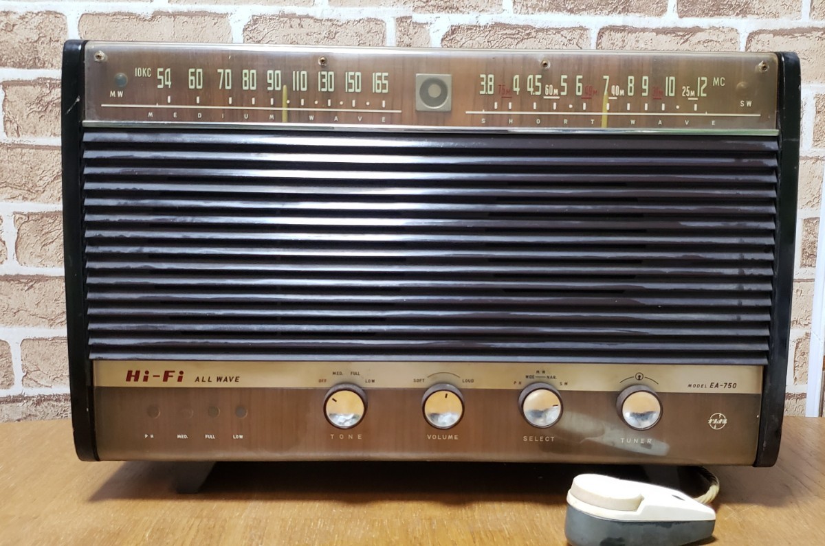昭和レトロ 大型の真空管ラジオ ナショナル National　Hi-Fi ALL WAVE MODEL EA-750 1957～1958年製　レトロ家電