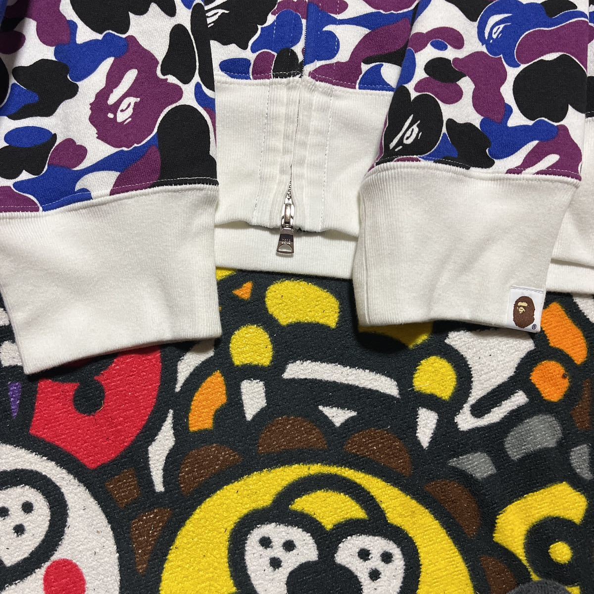 激レアA BATHING APE BAPE KAWS HONG KONG 14周年香港限定SHARK HOODIE