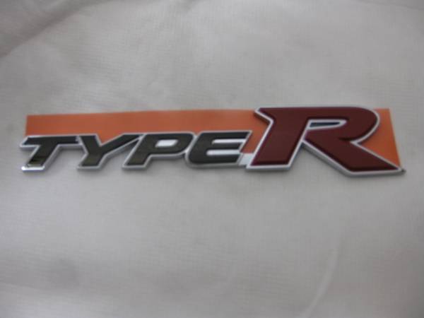 ユーロ TYPE-R シビック FN2 タイプR エンブレム 新品の画像1