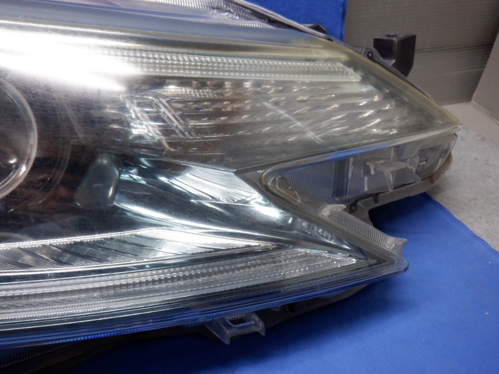 マークX　GRS130　中期　右ヘッドライト　HID　22-358　刻印：1 (Z7408)_画像6