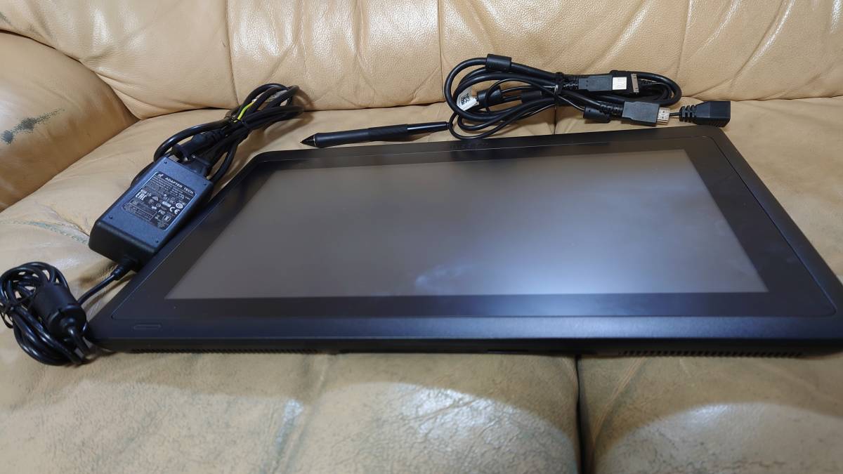 Wacom ワコム Cintiq 16 DTK-1660-