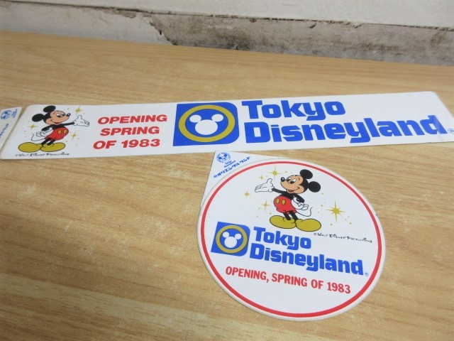 2D2-2「東京ディズニーランド ステッカー 2枚セット」OPENING SPRING OF 1983 当時物 レトロ オリエンタルランド TOKYO Disneyland_画像1