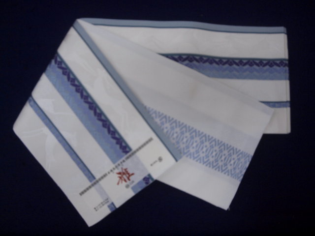 売れ筋商品 特撰 01010 本場筑前博多織小袋帯 <森博多織>謹製 「雅」 白 鹿 未仕立て 売れ筋商品 特撰 01010 本場筑前博多織小袋帯 <森博多織>謹製 「雅」 白 鹿 未仕立て