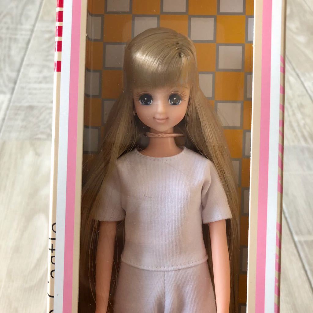 未開封 神戸三宮限定 マリーン 2022年 BASICモデル 12637 リカちゃん キャッスル ジェニーフレンド 27cm doll 着せ替え人形_画像1