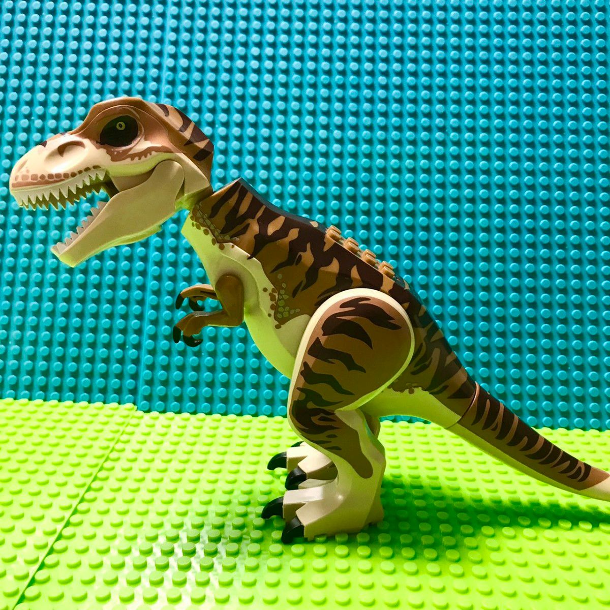 レゴ LEGO 互換 特大サイズ 恐竜 ティラノサウルス薄茶