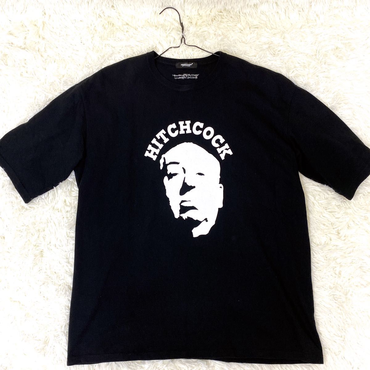 新品タグ付き】UNDERCOVER Tシャツ黒HITCHCOCKヒッチコック