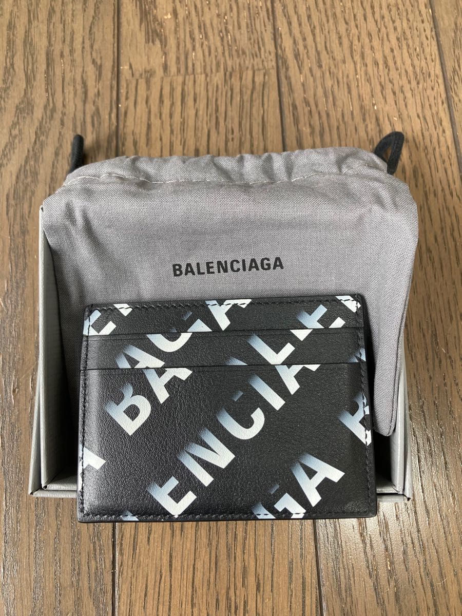 【未使用 付属品完備】BARENCIAGA カードケース バレンシアガ パスケース 総柄 ロゴ ブラック名刺入れ メンズ ビジネス