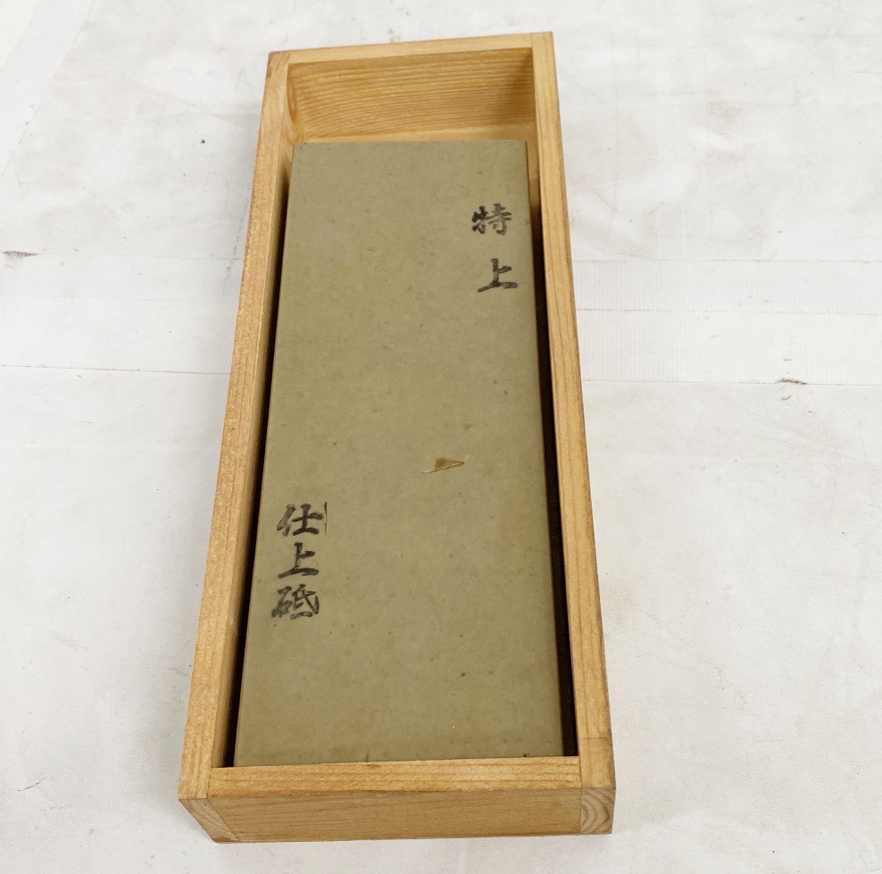 特上 京都産 天然 仕上げ砥石 30型 木箱付き 1855-07 ハンドツール