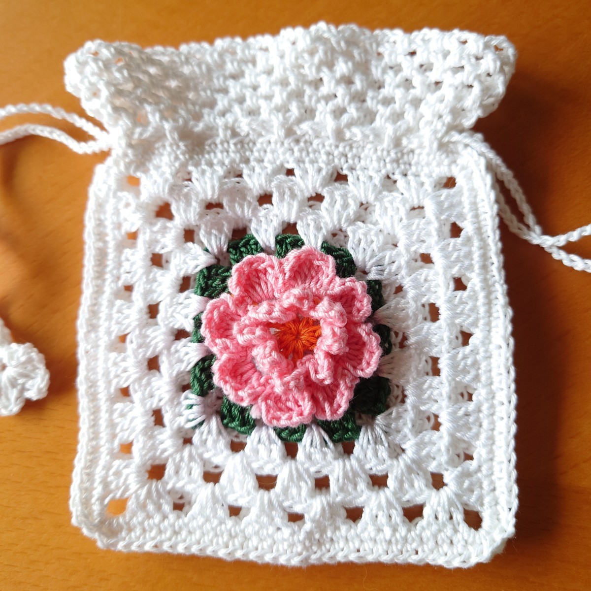 編み物　巾着　花　ハンドメイド