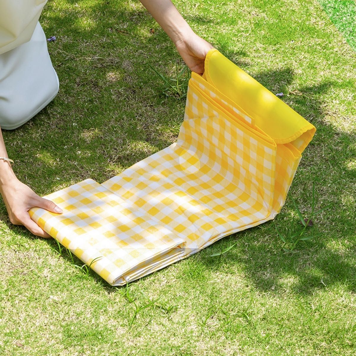 黄色 大判レジャーシート 厚手 防水 折畳 ピクニック レジャー キャンプ 撥水