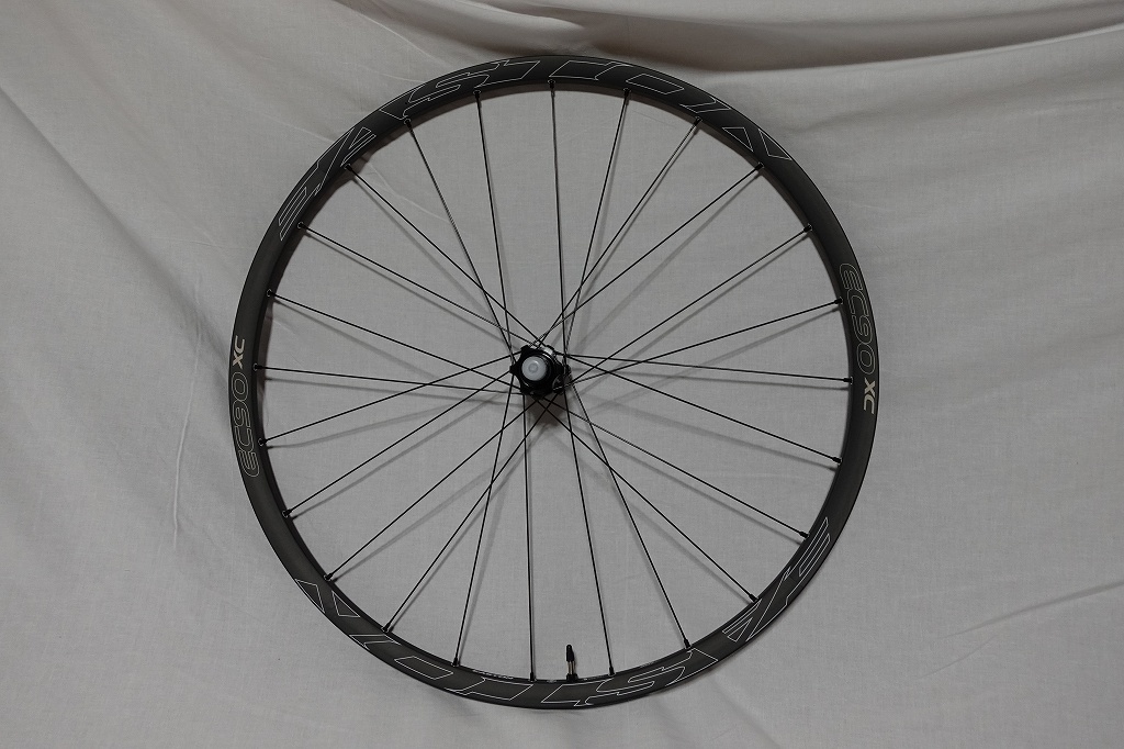 25025円 EASTON EC90XC AMカーボンホイール フロント 10x100QR 25025円 EASTON EC90XC AMカーボンホイール フロント 10x100QR