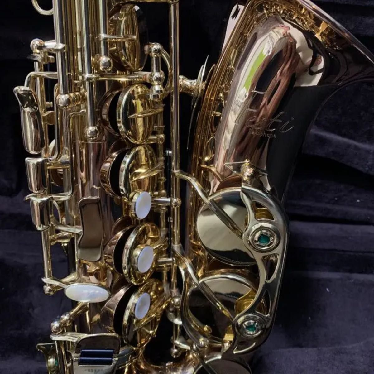 Festi saxophone （アルトサックス）彫刻入り美品