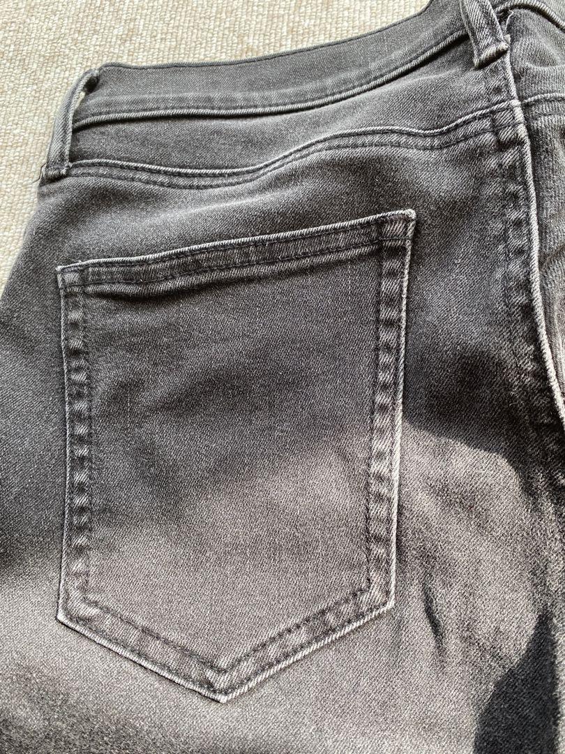 F9050 GAP. jeans .. gray 