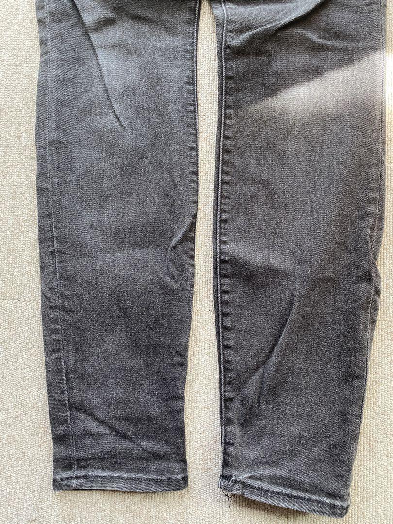 F9050 GAP. jeans .. gray 