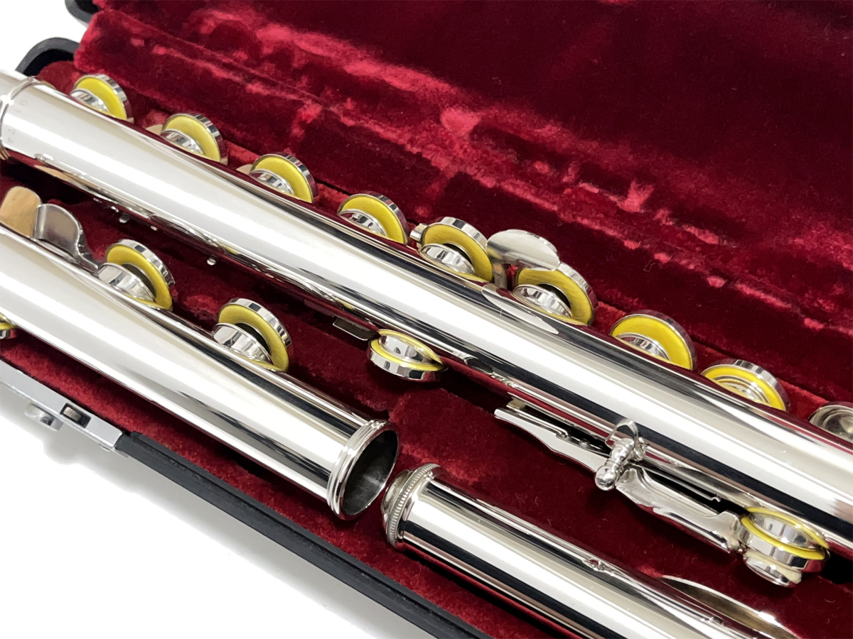 ☆美品☆ YAMAHA YFL-411 フルート 総銀製 Eメカ搭載 専用ケース付き