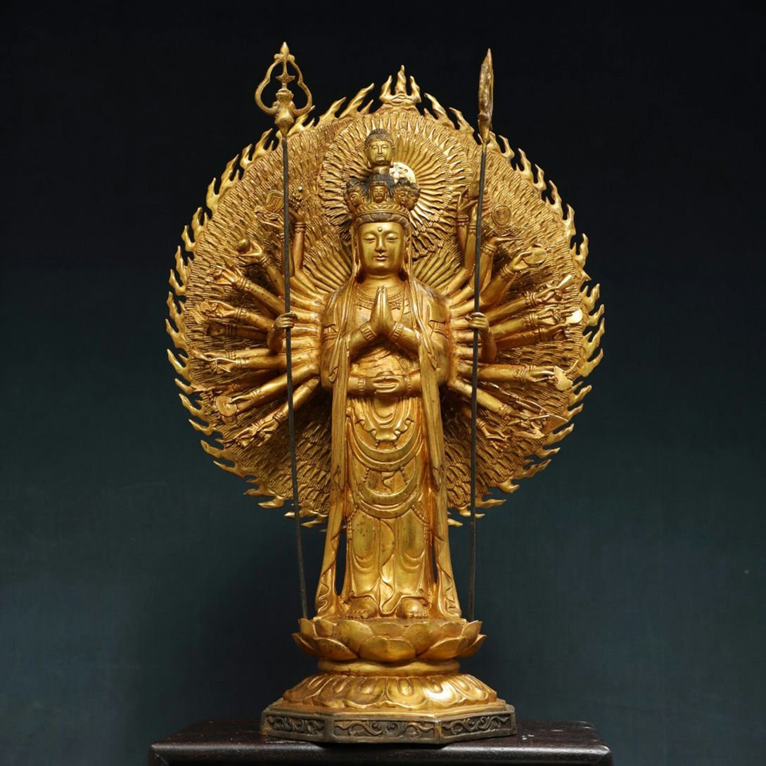 驚きの値段で】 施銅鎏金 藏传 観音坐像 古銅製 乾隆 塗金 仏像 