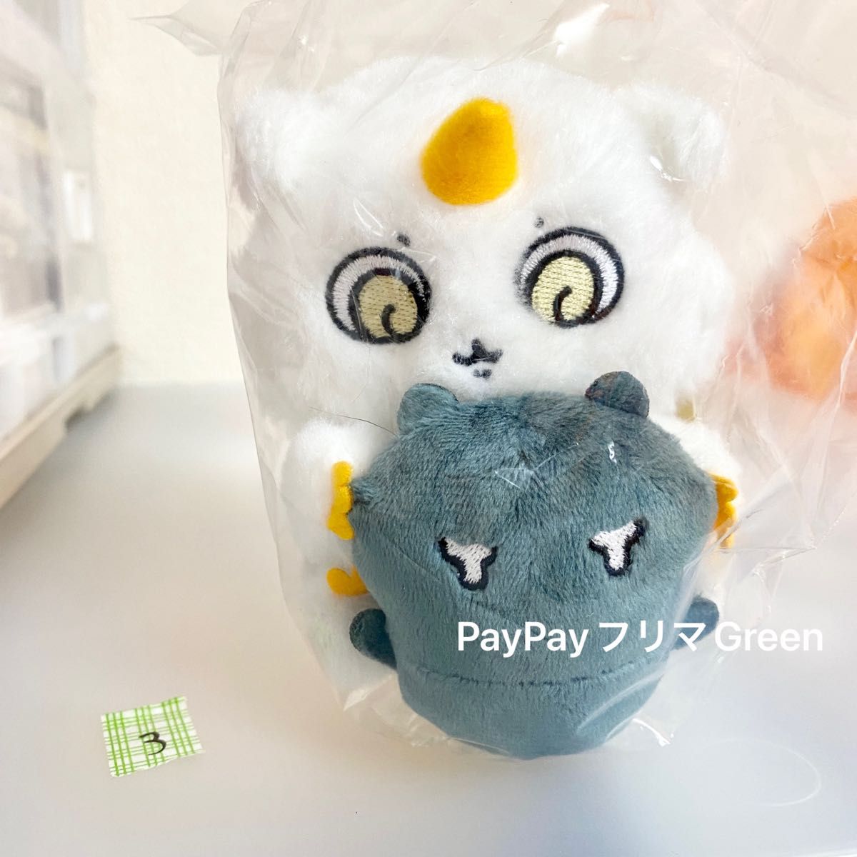 ③ ちいかわ デスクトップから見守るひっかけぬいぐるみ(あのこ ③ ちいかわ デスクトップから見守るひっかけぬいぐるみ(あのこ