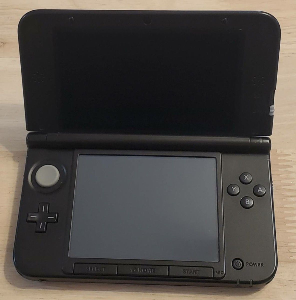 [限定モデル、ポケモンバンク有]ニンテンドー3DS LL 本体 ポケットモンスターXYモデル