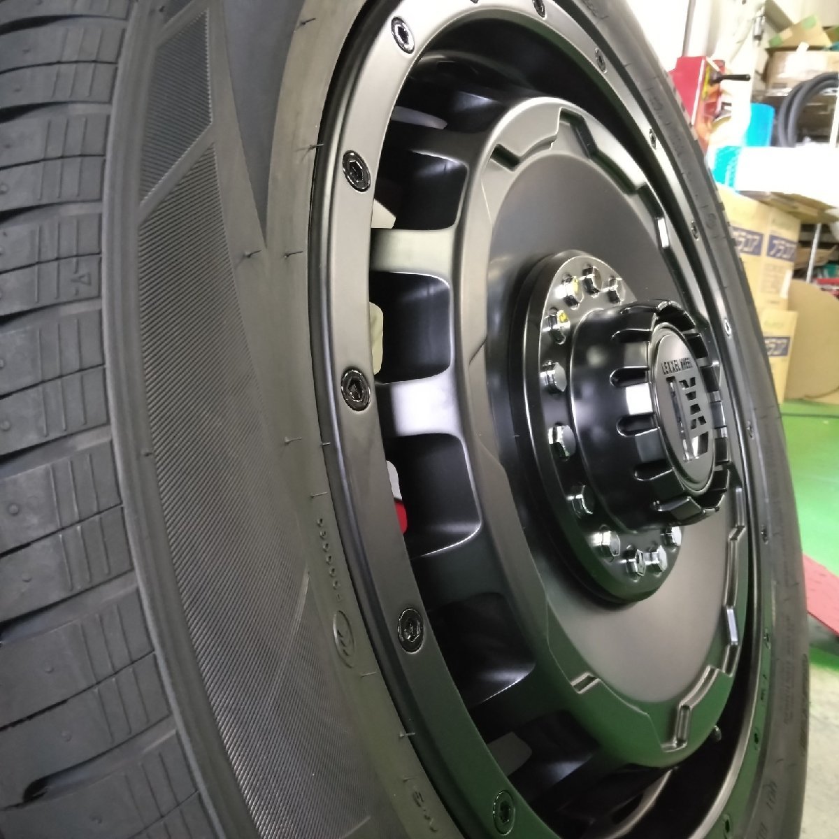 ライズ ロッキー タイヤホイールセット 195/65R16 当社特選タイヤ LEXXEL SwaGGer 16インチ_画像6