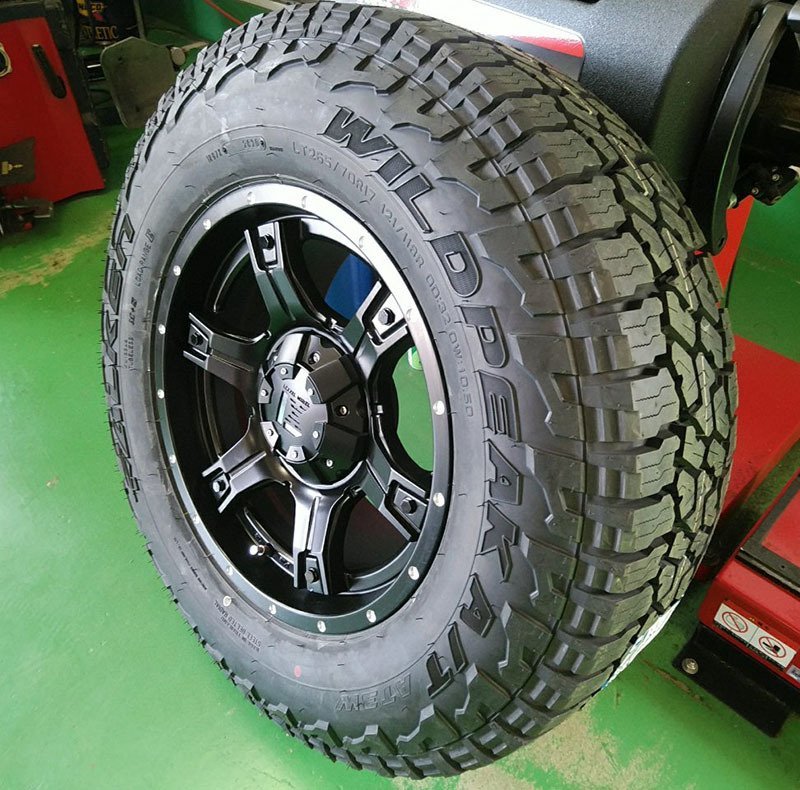 サーフ FJクルーザー プラド ハイラックス タイヤホイール ファルケン ワイルドピーク AT3W 265/65R17 265/70R17 17インチ OutLaw_画像5