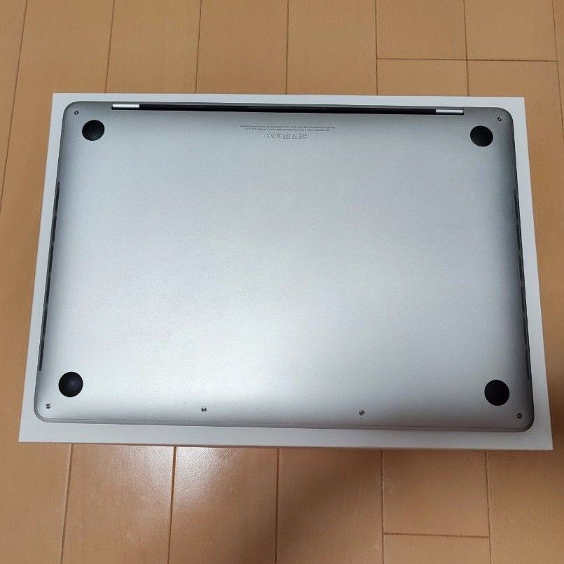 ケース付き!APPLE MacBook Pro MACBOOK PRO MR9Q2J/A シルバー