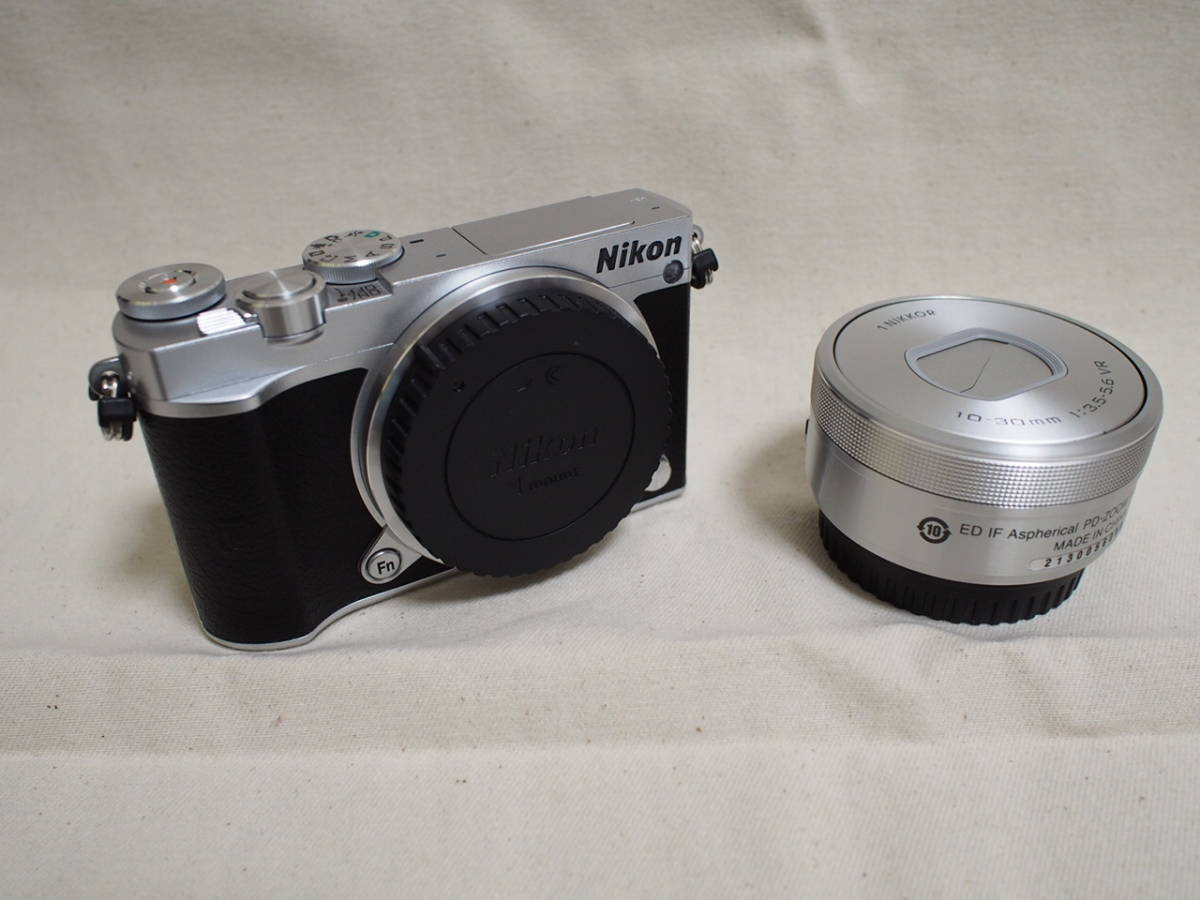 通販価格 Nikon ミラーレス一眼 Nikon1 J5 パワーズームレンズキット シルバー 美品 ニコン ミラーレス一眼の激安情報 失敗しないためのポイント 通販価格 Nikon ミラーレス一眼 Nikon1 J5 パワーズームレンズキット シルバー 美品 ニコン ミラーレス一眼の激安情報 失敗しないためのポイント