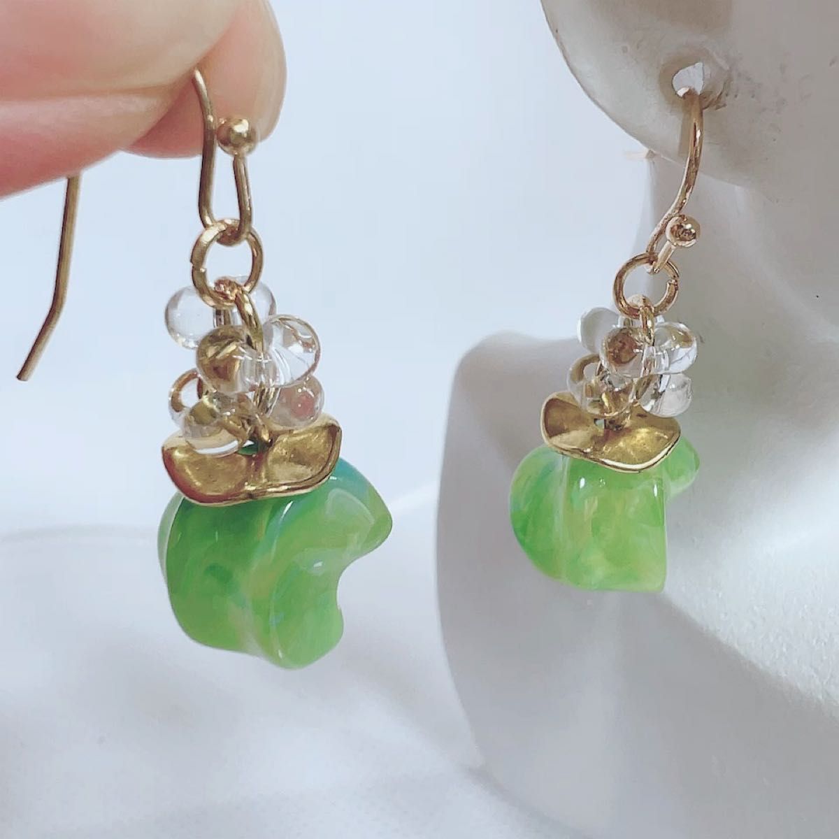 ハンドメイド アクセサリー 小ぶり シンプル 夏ピアス イヤリング変更可能 1点限定 #110