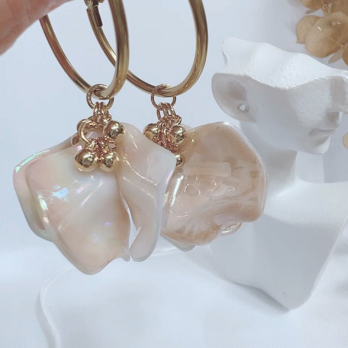 ハンドメイドアクセサリー ピアス フープピアス お花 きらきら 綺麗 大ぶり 付け替え不可 #114