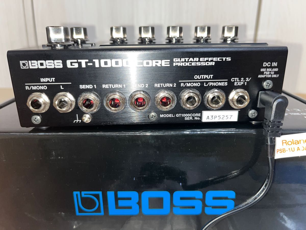 BOSS GT-1000 CORE GT1000CORE 新品同様 マルチエフェクター