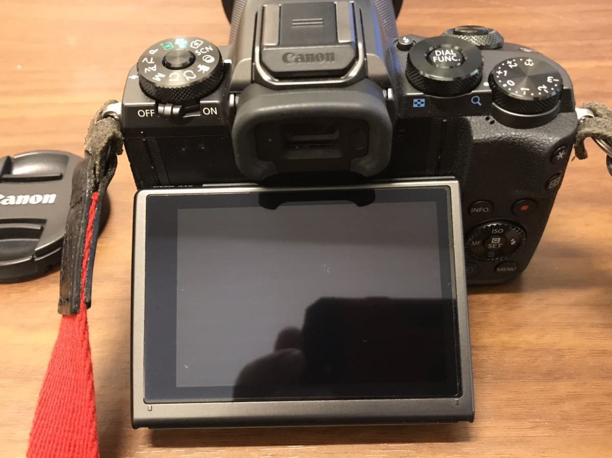 キャノンEOS M5 EF-M 18-55mm レンズキット キャンペーン景品付き