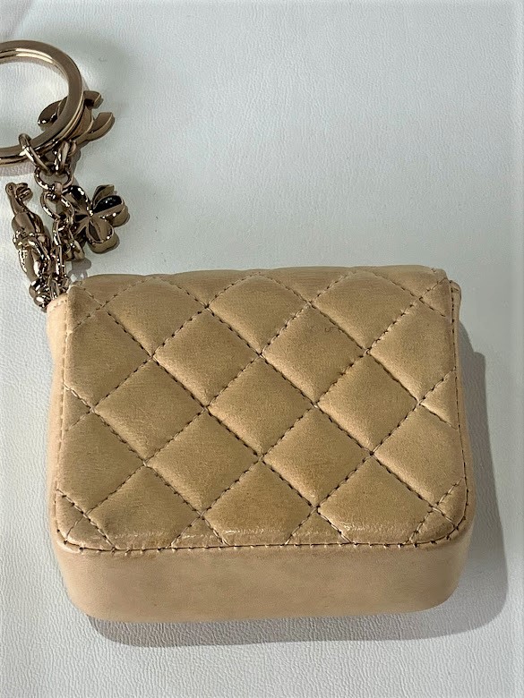 美品】 ミニミニ ココマーク シャネル 【ITLUDIBEFUNW】CHANEL