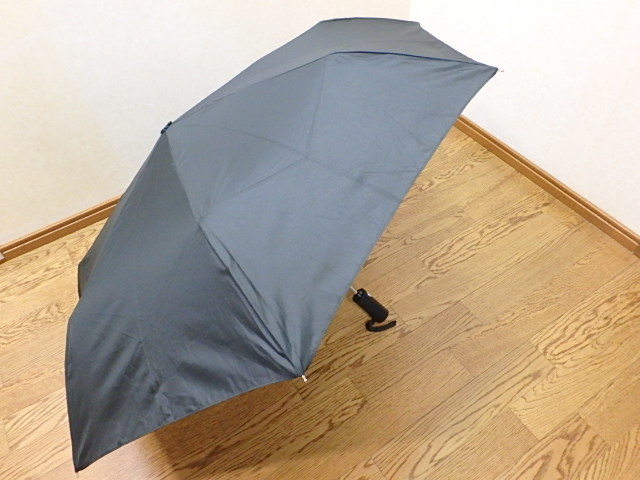 s305k　折りたたみ傘　雨傘　黒　無地　ワンタッチ傘　自動開閉傘　メンズ　男性用　雨具　中古_画像2