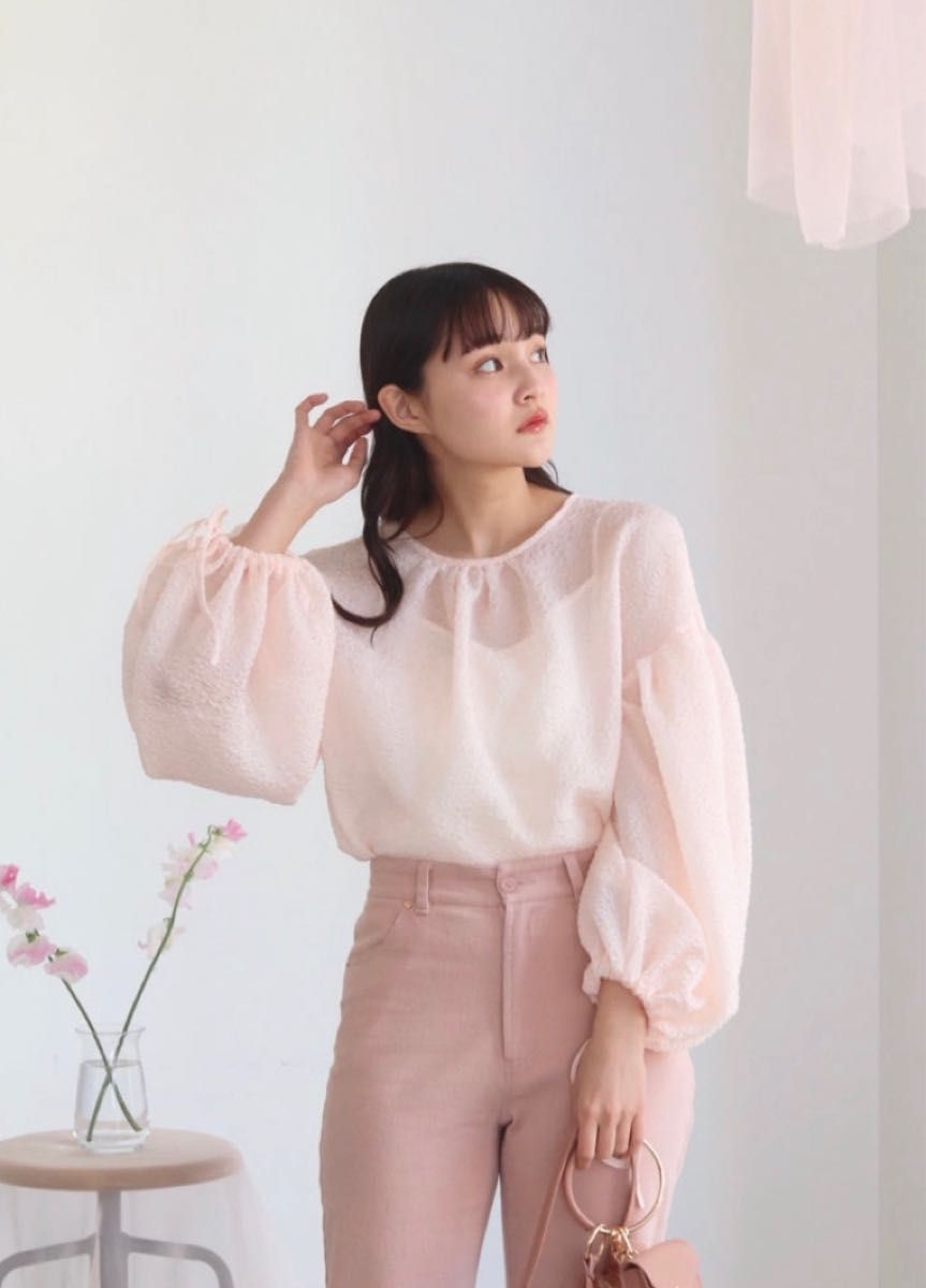 emboss volume blouse pink｜PayPayフリマ