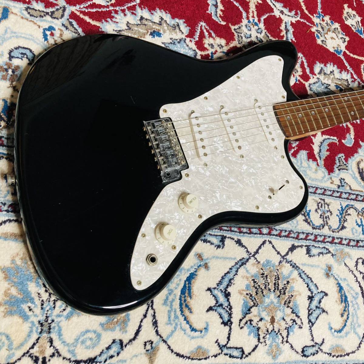 高い品質 Squier by ジャグマスター Fender fender jagmaster