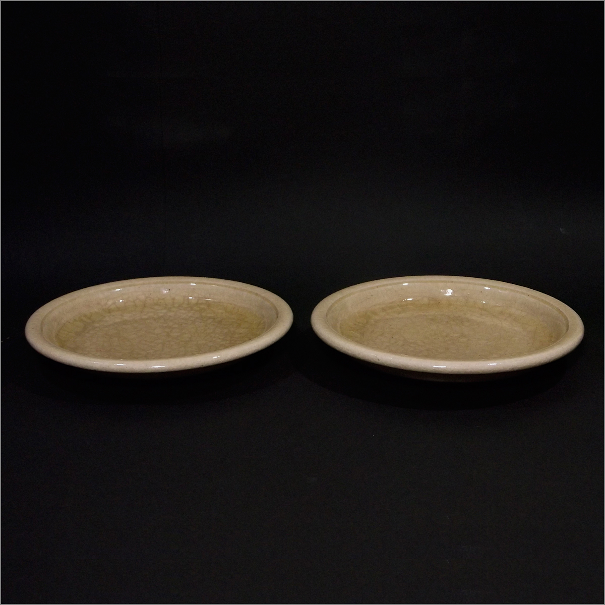 Deskripsi barang 瀬戸本業窯・黄瀬戸「平皿 & 紅鉢」×2セット +おまけ