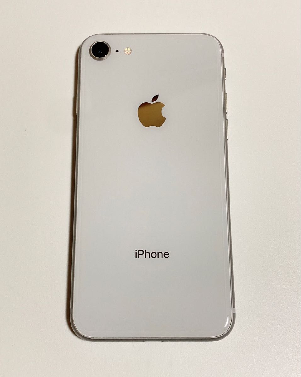 iPhone8 64G シルバー SIMロック解除済み|PayPayフリマ