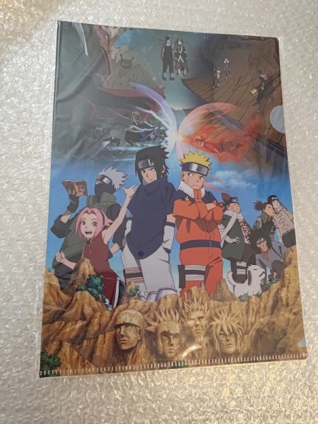 NARUTO -ナルト-　うずまきナルト うちはサスケ 春野サクラ カカシ　キバ　日向ネジ　奈良シカマル　白　再不斬 クリアファイル 海外限定_画像1