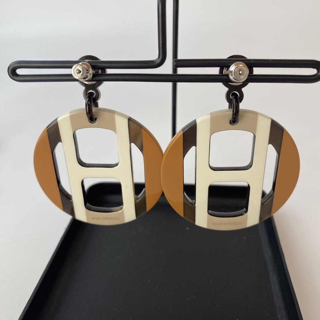 未使用 HERMES Hエキップ ピアス サブレ バッファローホーン セリエ