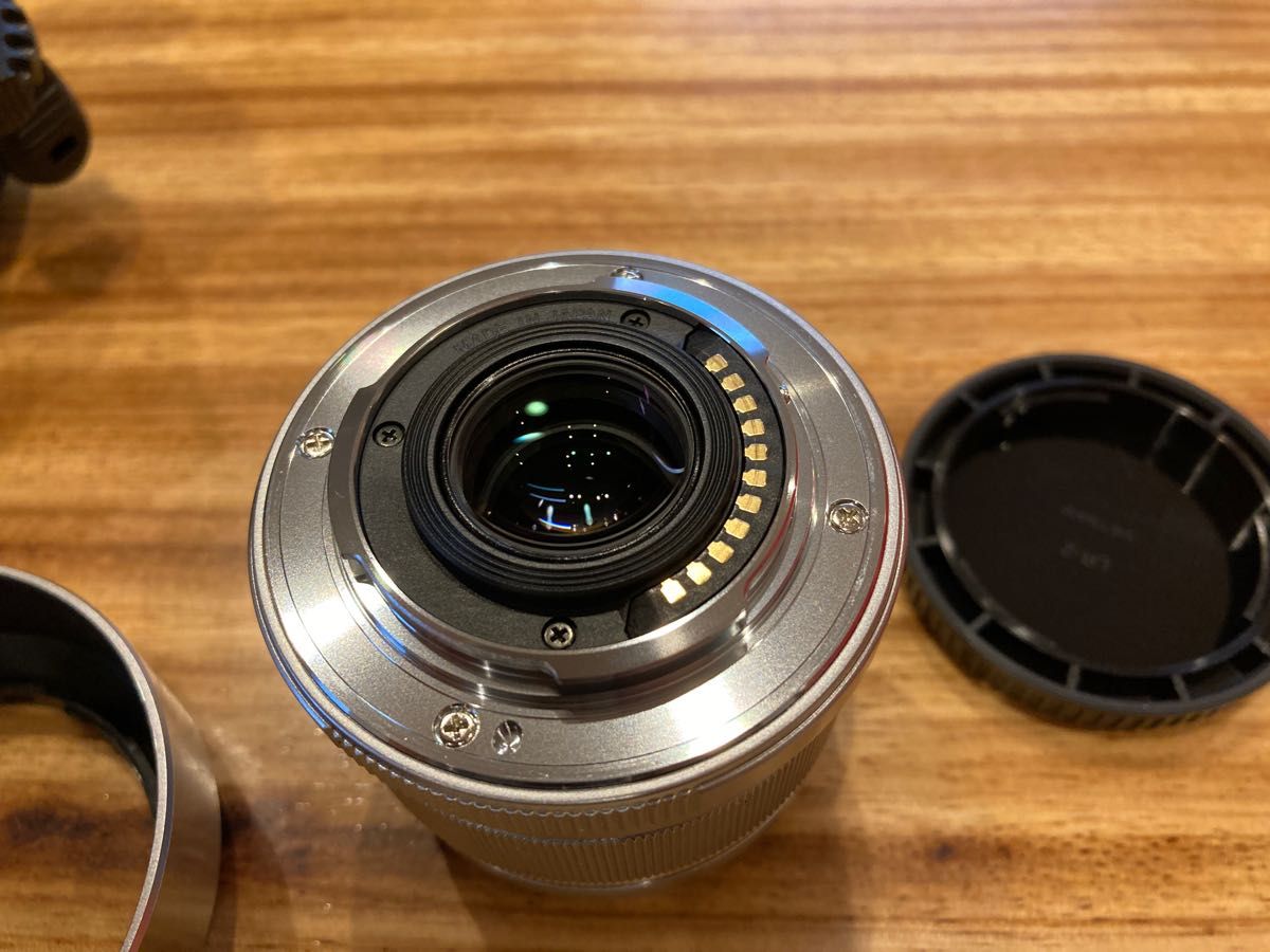OLYMPUS M.ZUIKO DIGITAL 25mm F1.8 シルバー マイクロフォーサーズ用