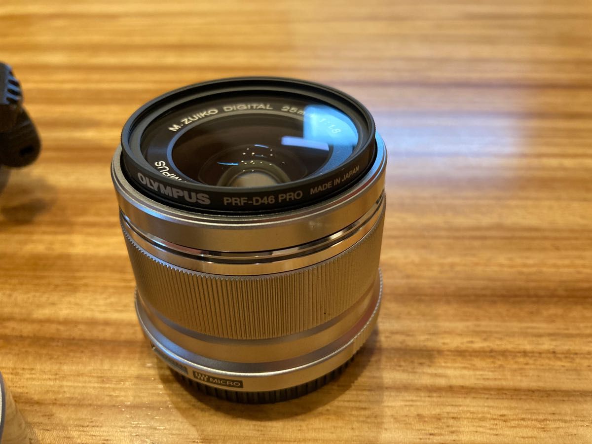 OLYMPUS M.ZUIKO DIGITAL 25mm F1.8 シルバー マイクロフォーサーズ用