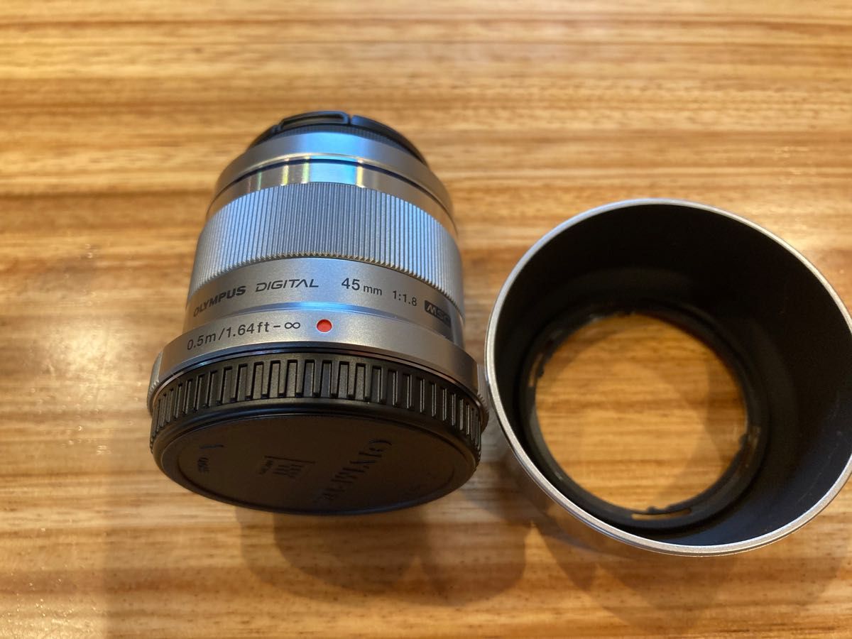 OLYMPUS M.ZUIKO DIGITAL 45mm F1.8 シルバー 単焦点レンズ 付属品多数