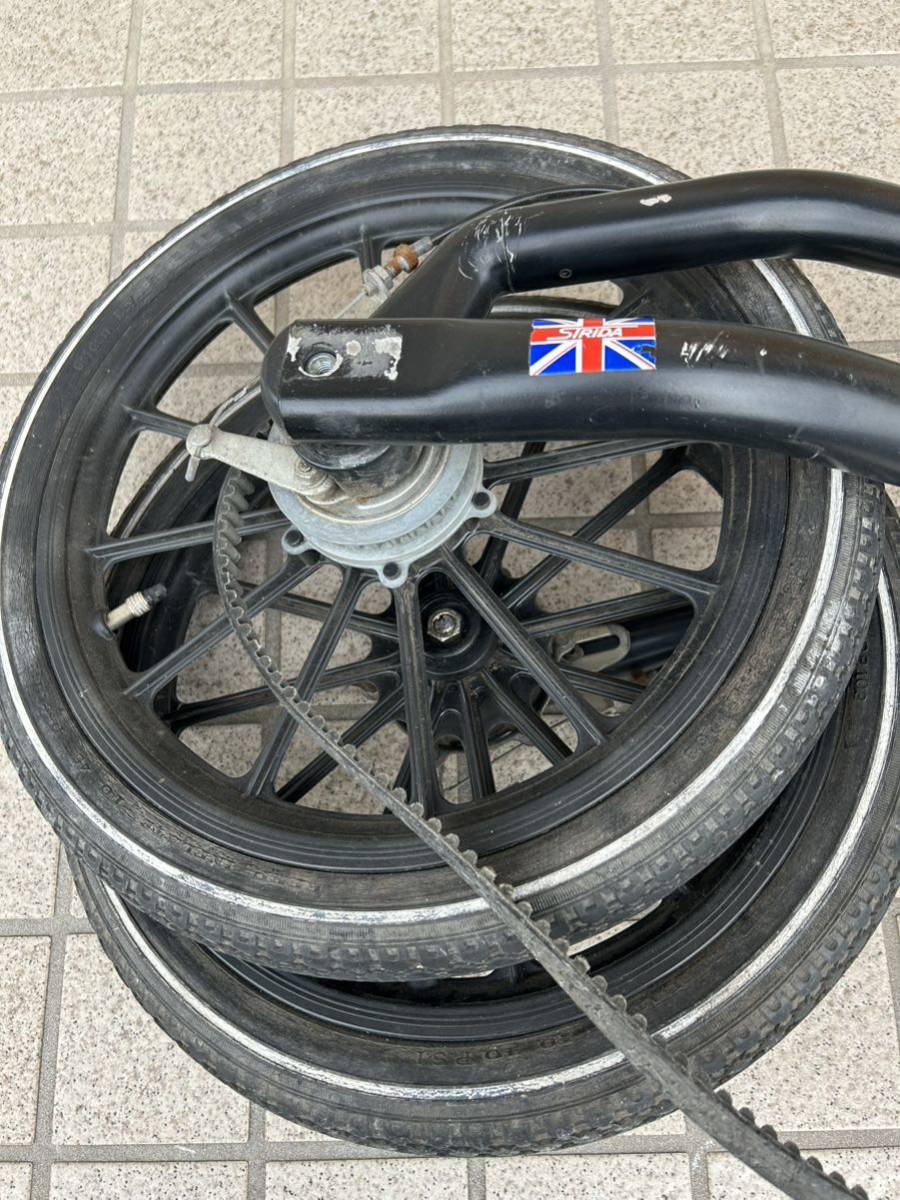 手渡しで値下げ ストライダ 部品 その２STRIDA イギリス 折りたたみ自転車 タイヤ ホイール フレーム ベルト クランクの画像2