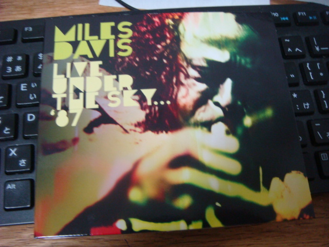 MILES DAVIS LIVE UNDER THE SKY 1987 cd 日本語解説付き マイルス デイビス ライブ アンダー ザ スカイ 87_画像1