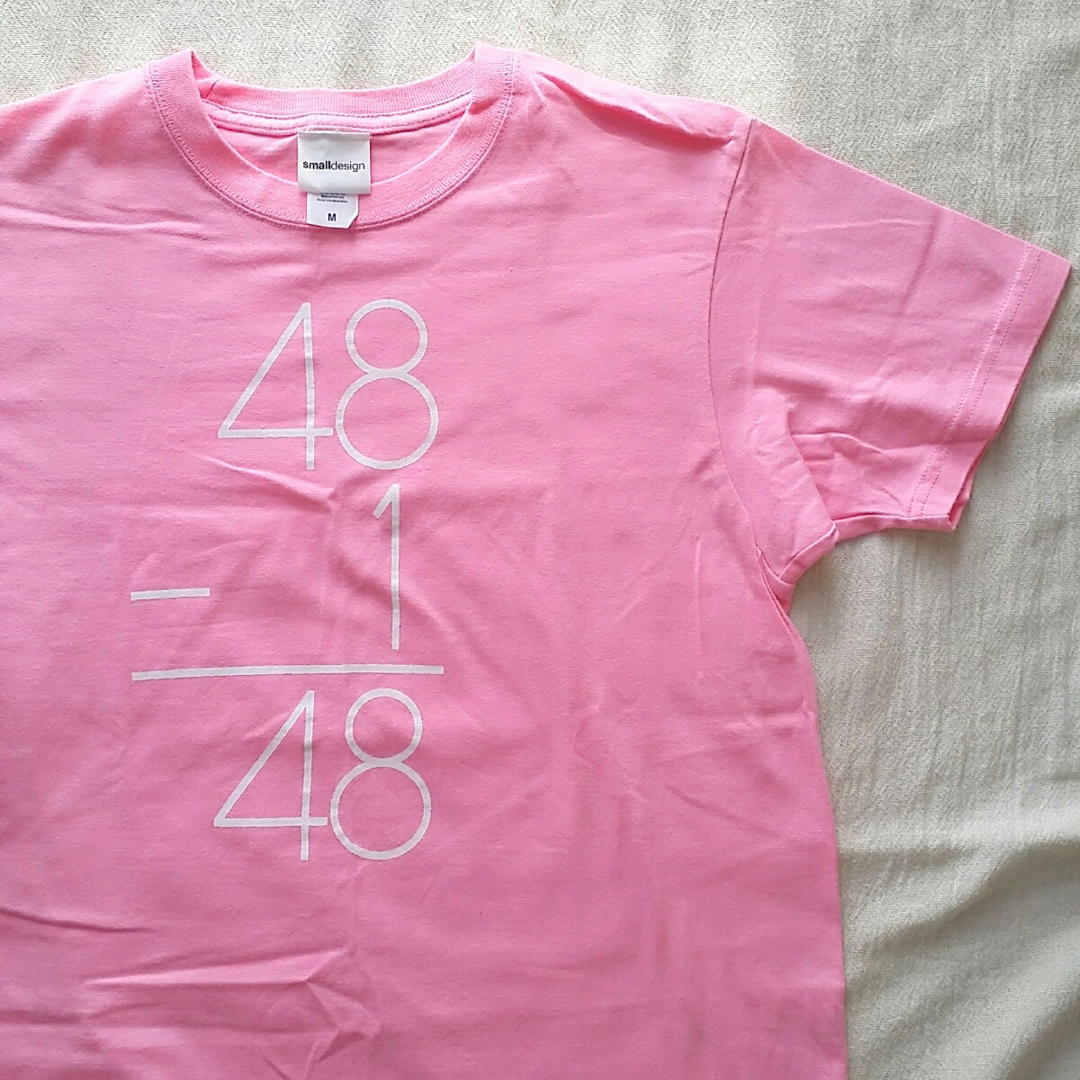 *[small design] розовый M* van T футболка товары новый товар *AKB б/у одежда * о себе обязательно чтение!*