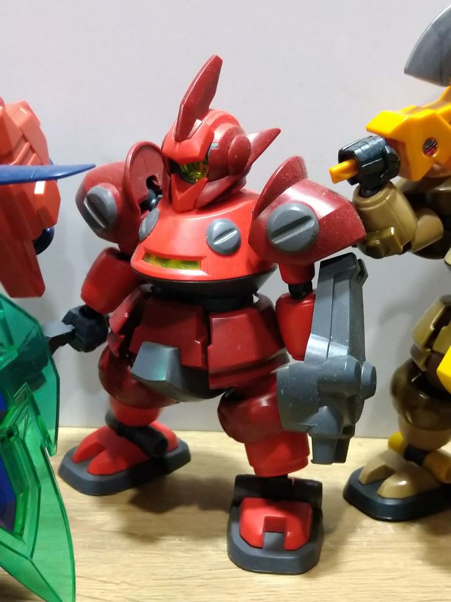ダンボール戦機 LBXプラモデル 4体&武器セット|Yahoo!フリマ ダンボール戦機 LBXプラモデル 4体&武器セット|Yahoo!フリマ