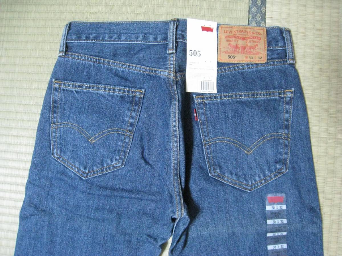 即決 リーバイス LEVI'S 505 STRAIGHT FIT レギュラー ストレートフィット ジーンズ デニム ネイビー W30 L 32 送料510円_画像4