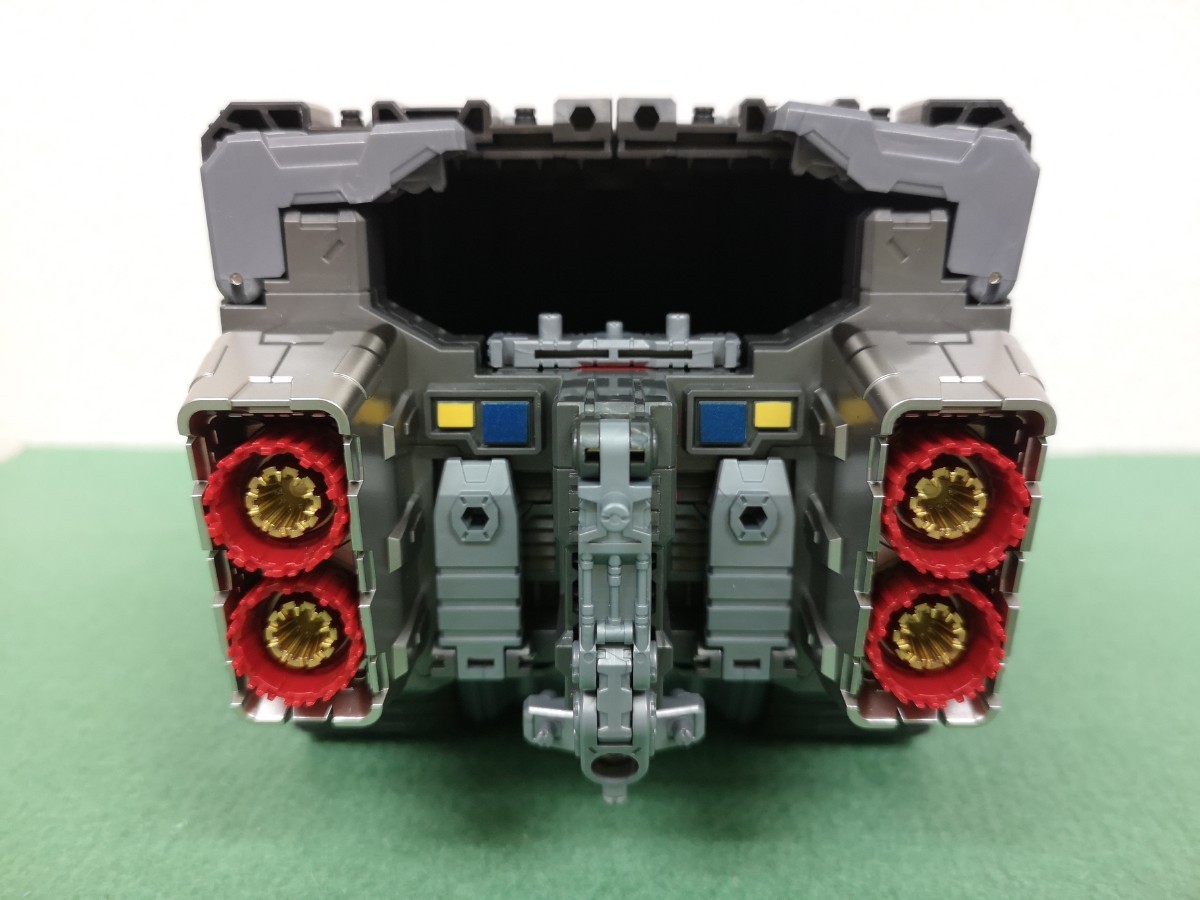 ダイアクロン DA-65 バトルコンボイ V-MAX コンテナ ダイアクロン DA-65 バトルコンボイ V-MAX コンテナ